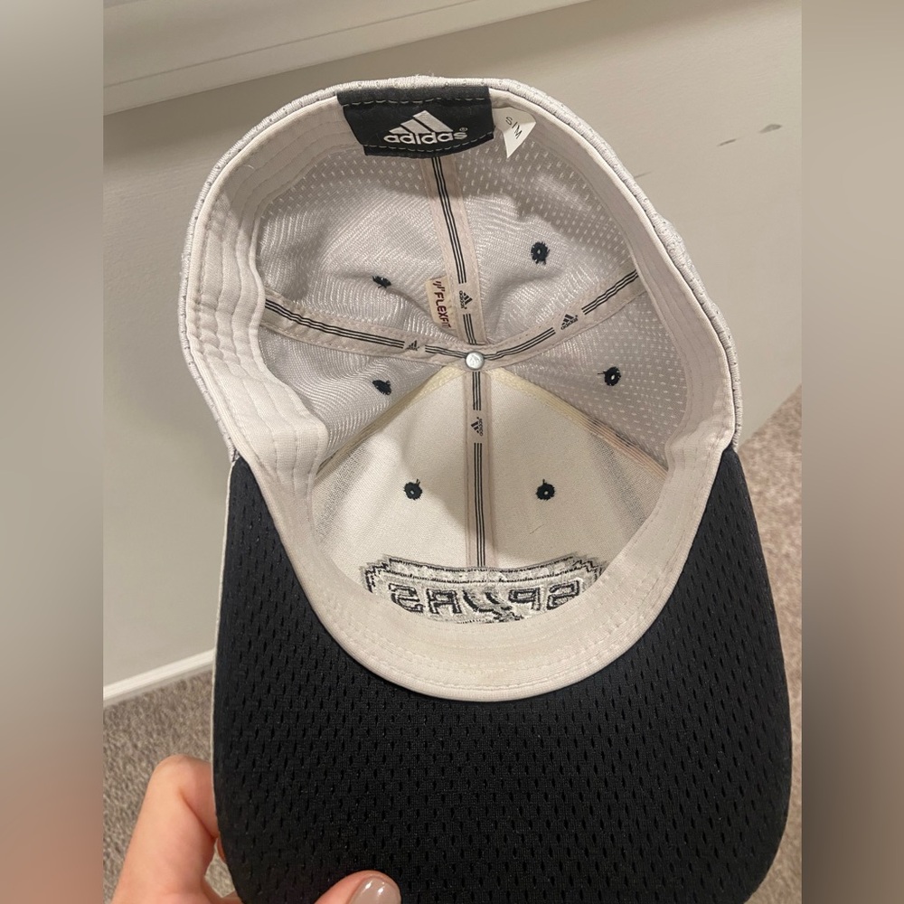 San Antonio Spurs Hat - Picture 5 of 5